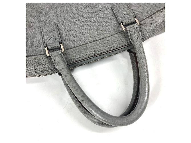 Borsa Louis Vuitton Taiga Neo Igor Marrone - vista 8