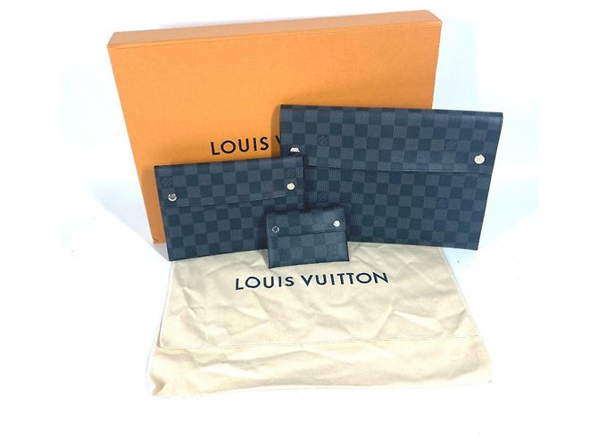 Set di borse Louis Vuitton Damier Graphite Alpha Triple Pouch Nero - vista 2