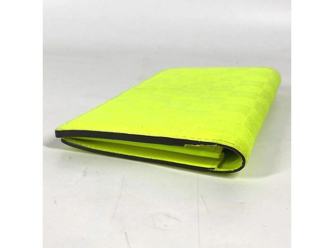 Cartera Larga Brazza Damier Infini Louis Vuitton Amarillo - vista 3