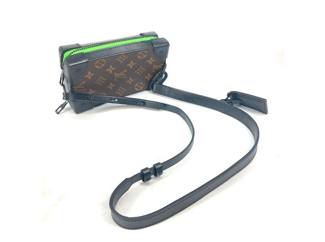 Bolsa de telefone Monogram Soft Trunk da Louis Vuitton Marrom - vista 14