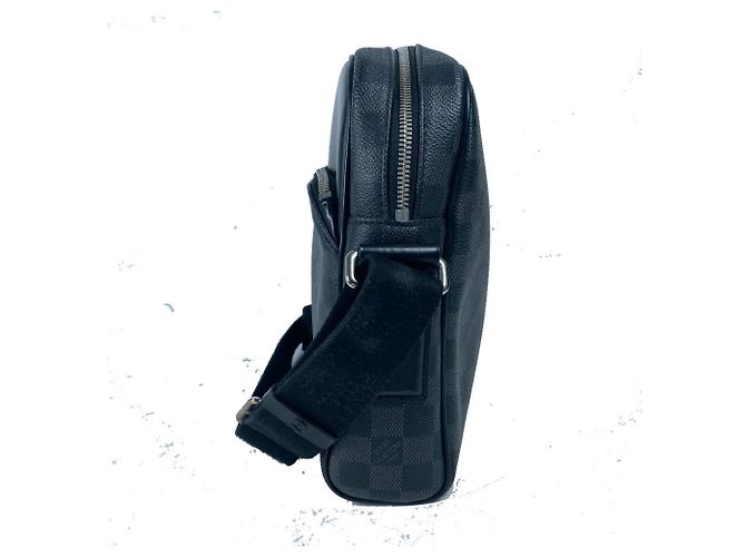 Borsa Dayton PM Damier Graphite Louis Vuitton Nero - vista 4