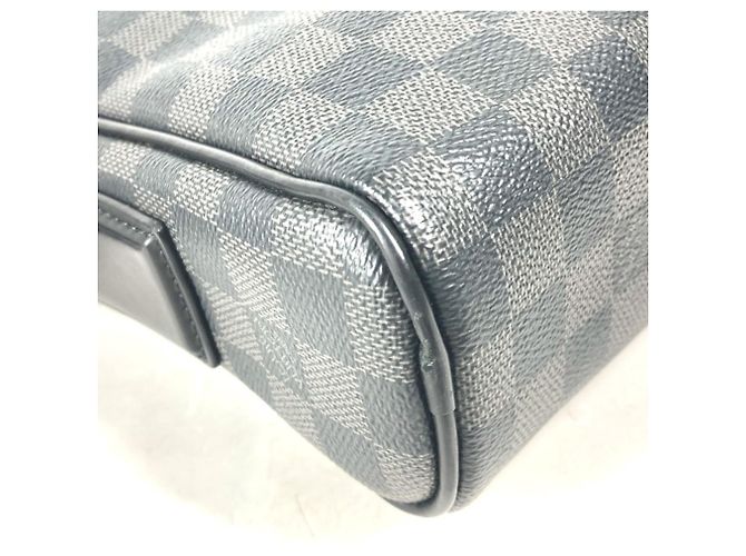 Borsa Dayton PM Damier Graphite Louis Vuitton Nero - vista 7