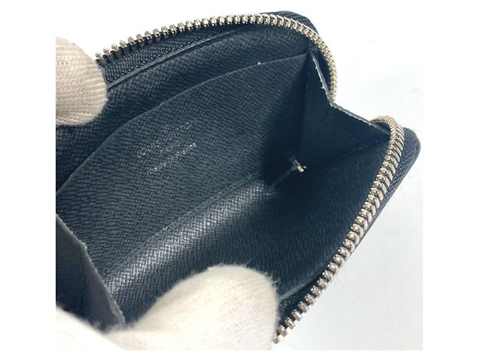 Taiga Münzbörse von Louis Vuitton Schwarz - Ansicht 9