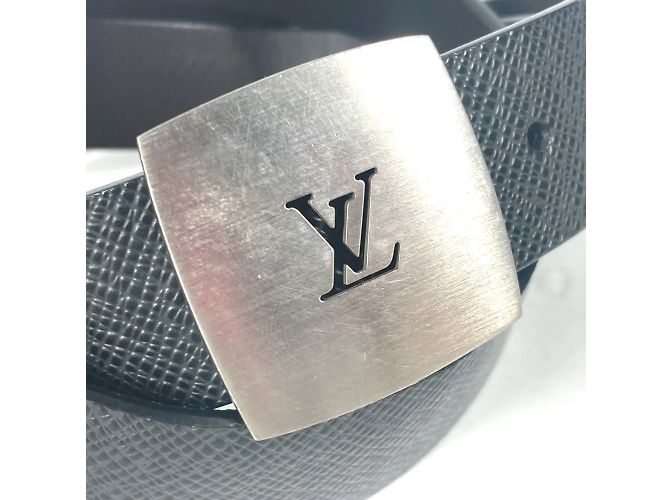 Gürtel mit Santur-Logo-Schnalle Taiga Louis Vuitton Schwarz - Ansicht 5