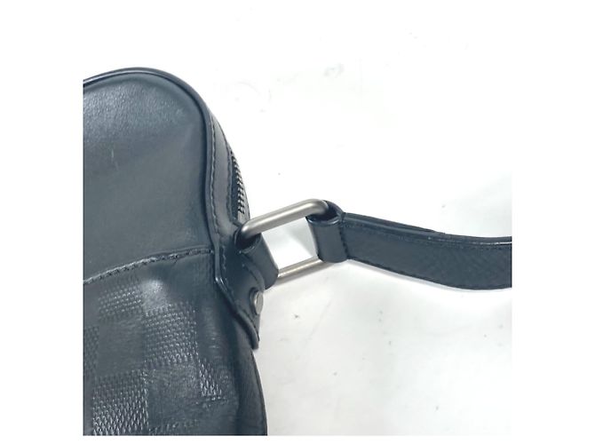 Borsa Pochette District Damier Infini Louis Vuitton Nero - vista 11