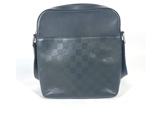 Borsa Pochette District Damier Infini Louis Vuitton Nero - vista 3