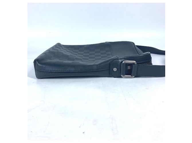 Borsa Pochette District Damier Infini Louis Vuitton Nero - vista 6