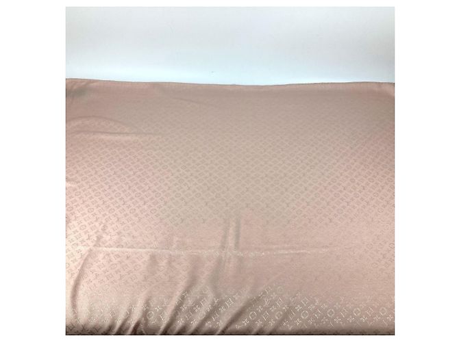 Sciarpa Monogram Evermore Grande di Louis Vuitton - vista 3