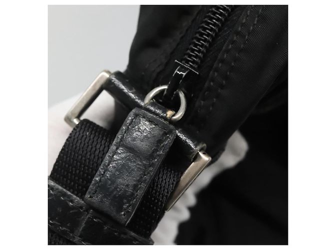 Borsa a Spalla PRADA in Nylon Nero Auth 106791 - vista 10