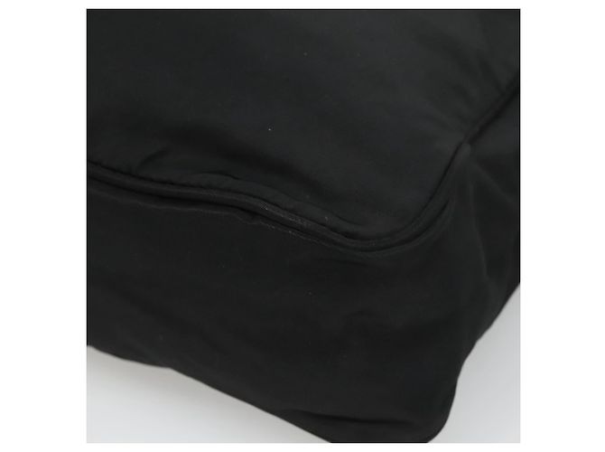Borsa a Spalla PRADA in Nylon Nero Auth 106791 - vista 15