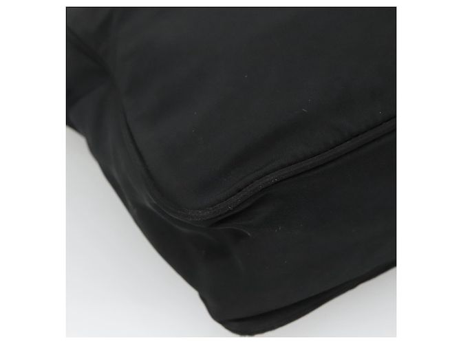 Borsa a Spalla PRADA in Nylon Nero Auth 106791 - vista 16