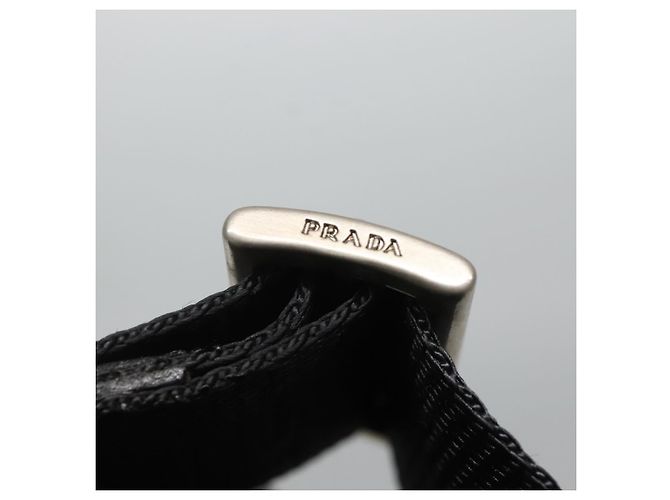 Borsa a Spalla PRADA in Nylon Nero Auth 106791 - vista 18