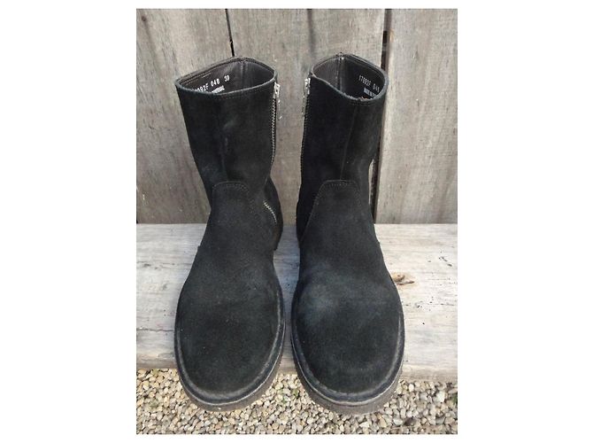 Stivaletti Apc Neri in Camoscio Nero - vista 3