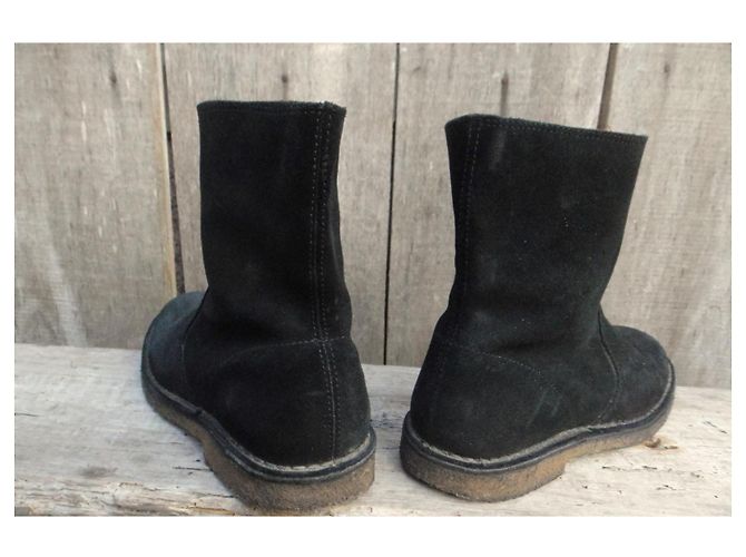 Stivaletti Apc Neri in Camoscio Nero - vista 4