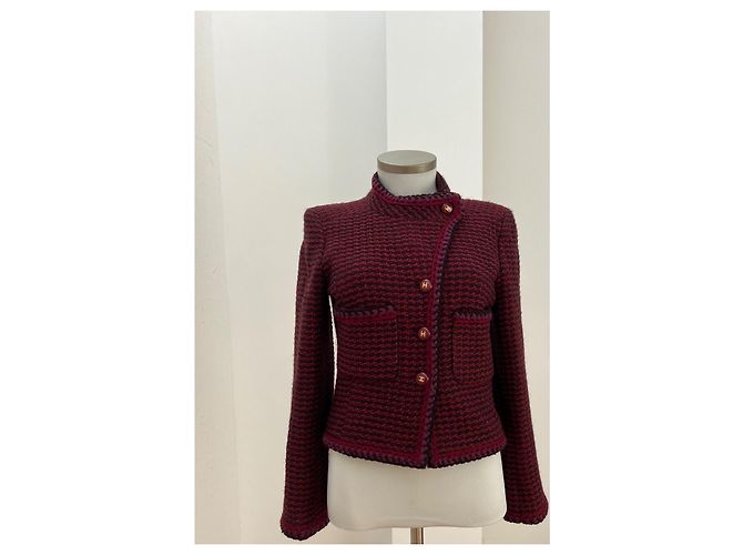 Chaqueta Chanel de tweed burdeos con botones CC Negro Roja Púrpura - vista 2