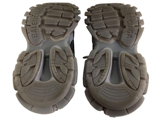 Day Balenciaga Track.2 Sneakers in Dark Grey Polyurethane - view 5