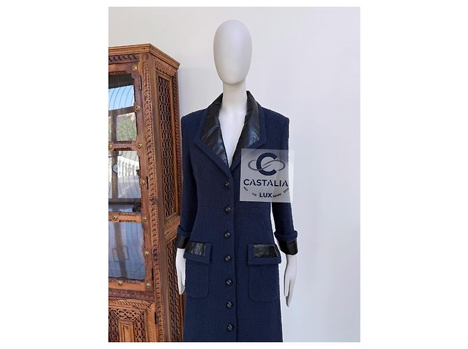 Chanel Abrigo de tweed azul marino con acentos de cuero 38 FR - vista 2