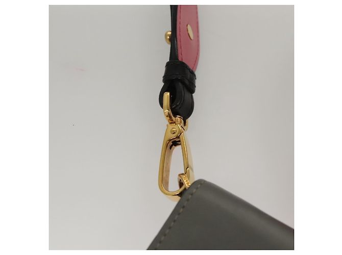 PRADA Borsa a Spalla con Catena in Pelle Grigia Oro Auth bs23951 Marrone D'oro - vista 19