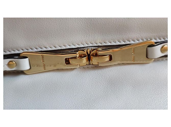 MIU MIU BORSA SHOPPING GRACE LUX IN PELLE. Bianco - vista 9