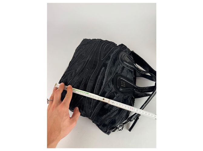 Nightingale Vintage Givenchy Nightindale Patelleder-Felltasche schwarz - Ansicht 13