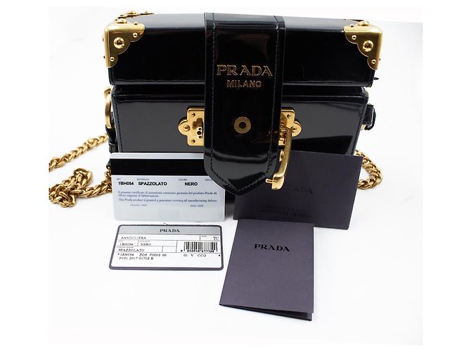 Prada Cahier Mini-Box Tasche aus schwarzem Lackleder - Ansicht 8