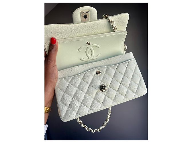 Timeless Chanel Classic 11.12 Borsa a mano in pelle acquamarina Verde chiaro - vista 5