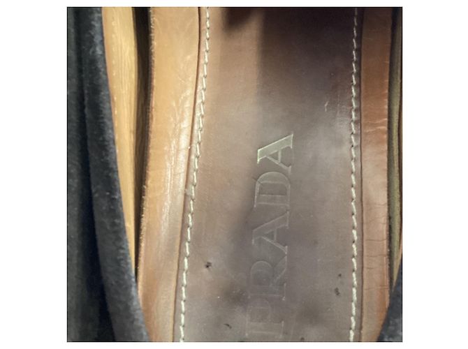 Mocassini Penny Driver in Suede Marrone con Logo Prada Rosso - vista 6