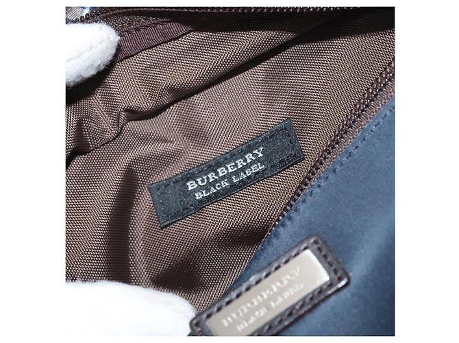 Borsa a spalla in nylon nero Burberry etichetta nera marina Auth ti2951 Blu navy - vista 12