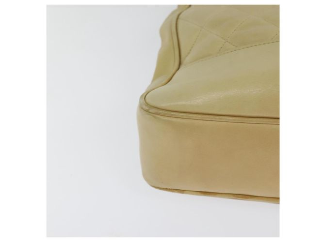 CHANEL Borsa a Spalla Matelassé con Catena in Pelle di Agnello Beige Oro CC Auth bs23535 D'oro - vista 16