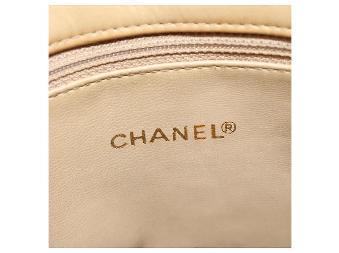 CHANEL Borsa a Spalla Matelassé con Catena in Pelle di Agnello Beige Oro CC Auth bs23535 D'oro - vista 18
