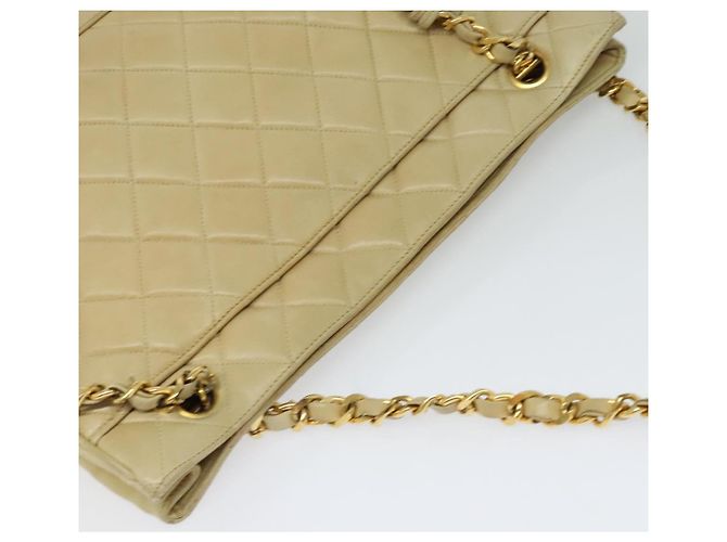 CHANEL Borsa a Spalla Matelassé con Catena in Pelle di Agnello Beige Oro CC Auth bs23535 D'oro - vista 6