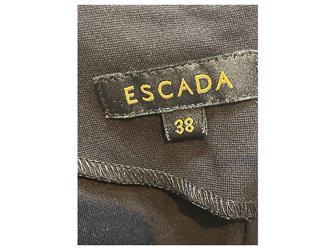 Escada Schwarzes Viskose-Jersey-Kleid mit Nadel am Hals - Ansicht 6
