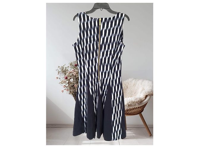 Michael Kors Fit and Flear Navy Dress Blanco Azul - vista 2