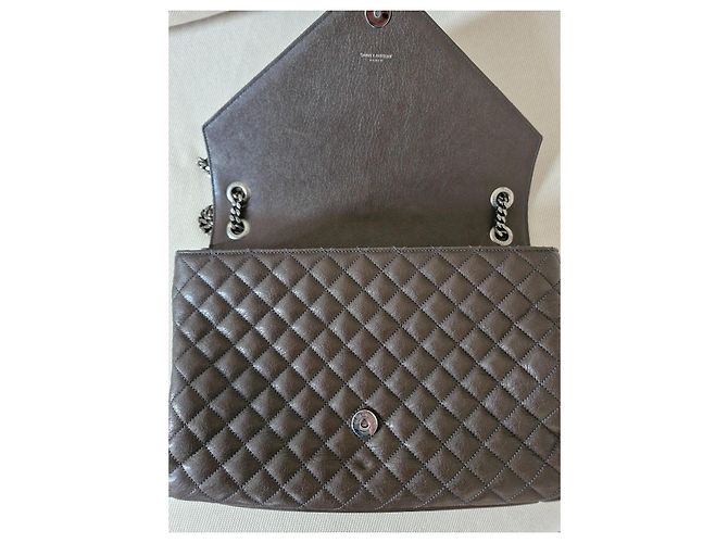 Collège Borsa Saint Laurent in pelle di capra trapuntata marrone - vista 8