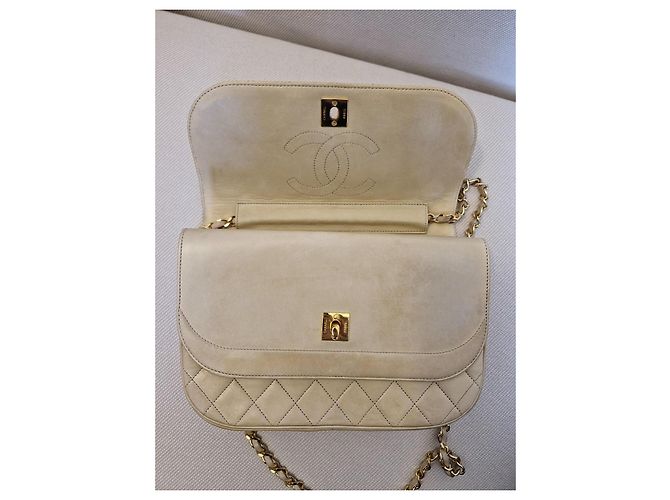 Timeless Borsa Chanel Double Flap in pelle d'agnello beige - vista 3