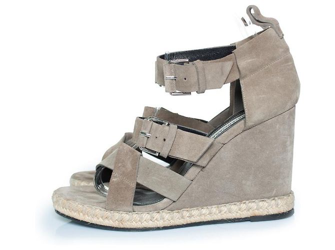 Balenciaga, sandalo con zeppa in suede grigio - vista 2