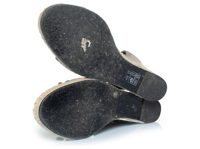 Balenciaga, sandalo con zeppa in suede grigio - vista 8