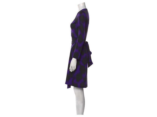 Diane Von Furstenberg Abito avvolgente in jersey di seta DvF Jeanne in viola e nero - vista 3