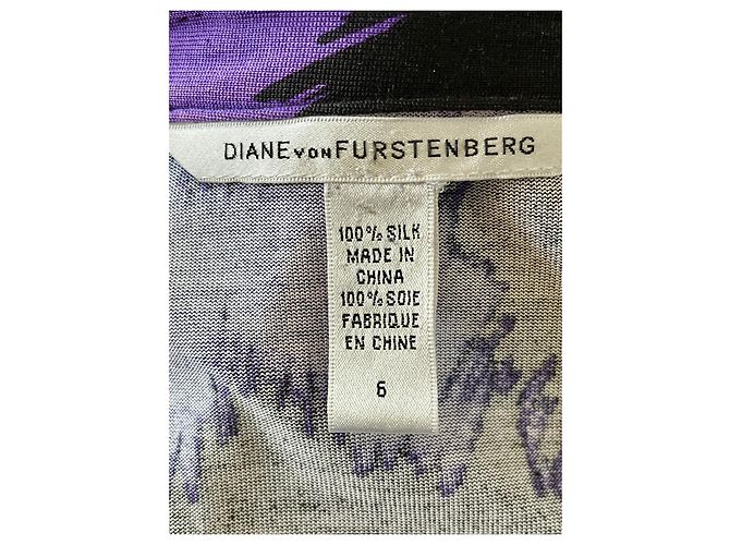 Diane Von Furstenberg Abito avvolgente in jersey di seta DvF Jeanne in viola e nero - vista 4