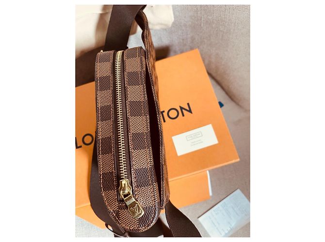 Pochette Louis Vuitton Geronimos Damier Tela e Pelle Marrone - vista 4