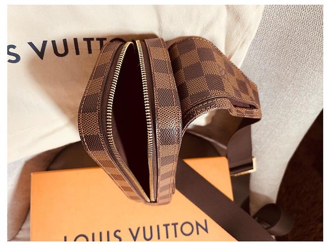 Pochette Louis Vuitton Geronimos Damier Tela e Pelle Marrone - vista 7