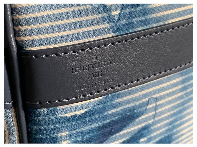 Louis Vuitton Keepall Bandoulière 50 – Colección Virgil Abloh, Edición Limitada 2021 Azul claro - vista 3
