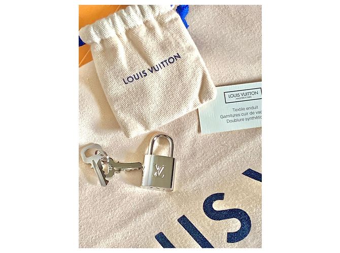 Louis Vuitton Keepall Bandoulière 50 – Colección Virgil Abloh, Edición Limitada 2021 Azul claro - vista 7