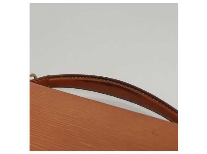 LOUIS VUITTON Epi Porta Documenti Bandoliera Zipangu Oro M54468 Auth bs23752 - vista 8