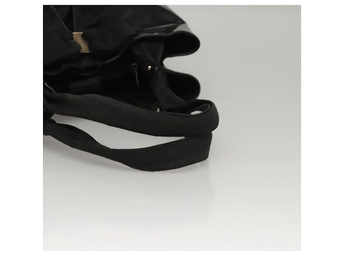Borsa a mano Salvatore Ferragamo Smalto Nero Auth bs23791 - vista 7