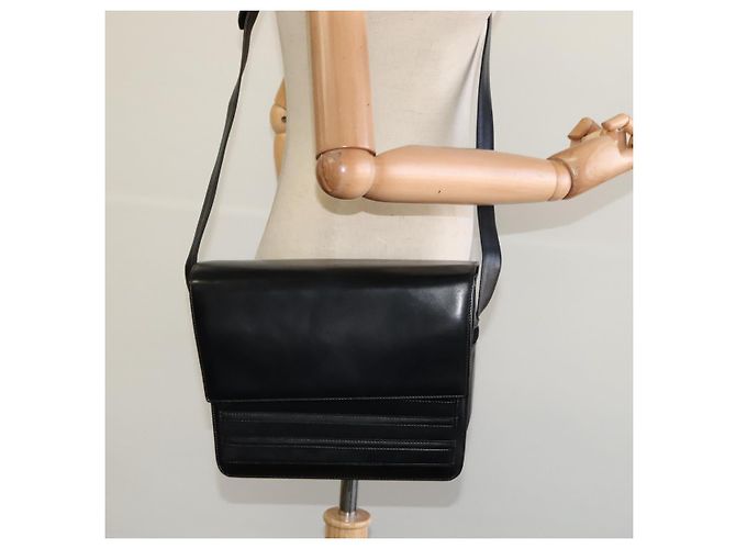 Borsa a spalla in pelle nera GUCCI 001 109 1314 Auth sw215 Nero - vista 23