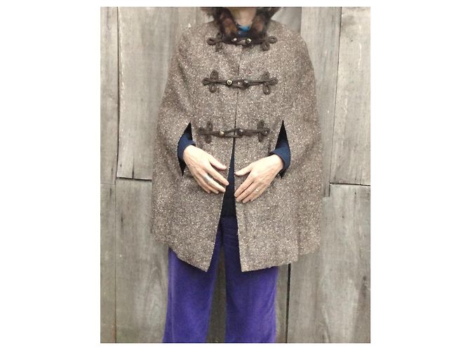 Autre Marque Capa de Tweed Marrón con Cuello de Visón Castaño - vista 2