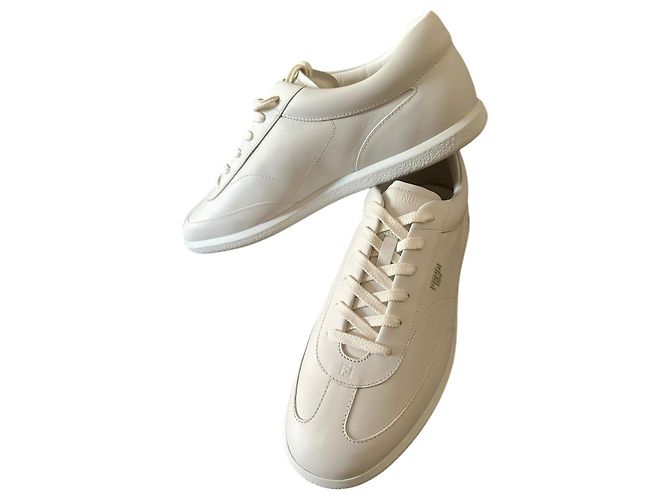 Baskets basses en cuir blanc Fendi - vue 8
