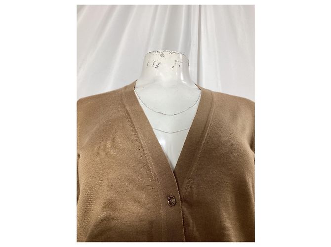 Saint Laurent V-Ausschnitt-Cardigan aus beigem Kaschmir - Ansicht 9