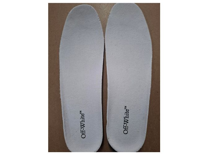 Off White Baskets Off-White Kick-Off en blanc et matériaux mixtes - vue 17